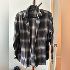 Uniqlo Black and Gray Plaid Button-Up Shirt